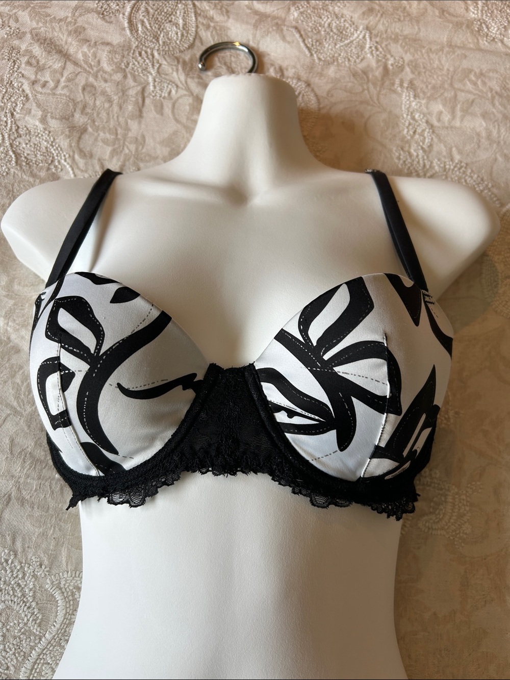La Senza Silky Abstract Print Underwire Bra Black White Lace 34B